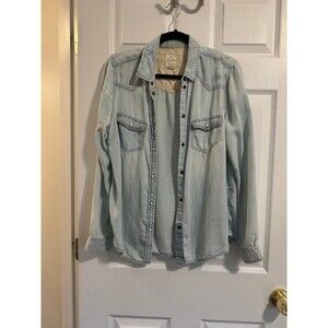 American Eagle Vintage Boyfriend Button Up Size M